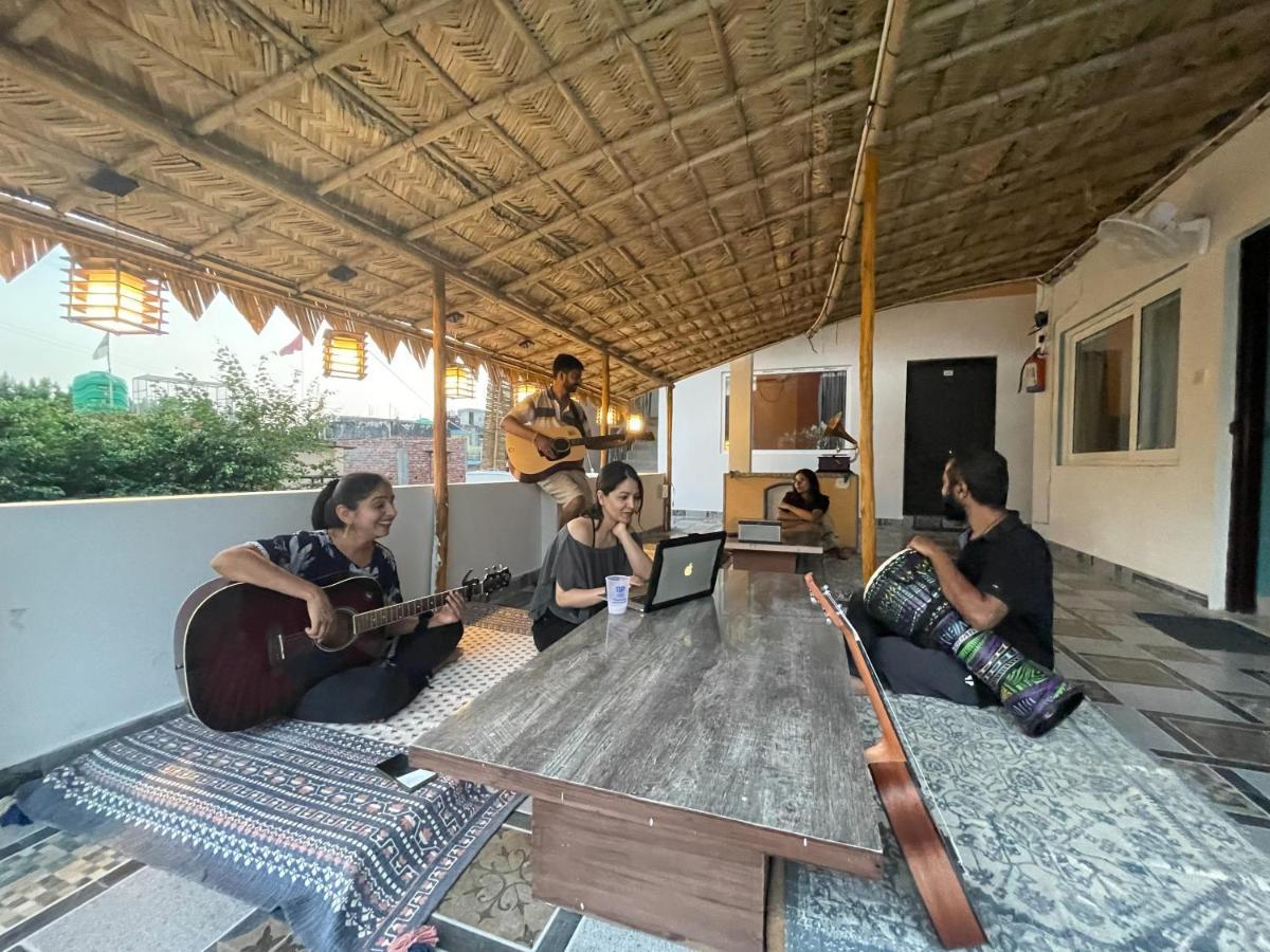 12 Monks Rishikesh Hostel Buitenkant foto